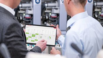 [Translate to Chinese:] 