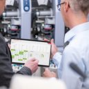 [Translate to Chinese:] 