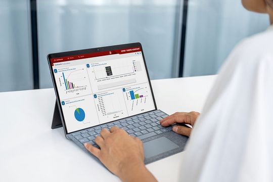 The Uster Fabriq Assistand acts as a virtual assistant, assisting any data stakeholder in their daily work, enabling them to be more efficient and productive.